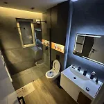 Urban21 Luxury 2 Bedroom Apartment *