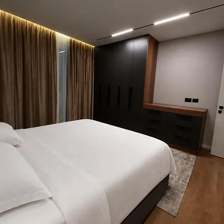 Urban21 Luxury 2 Bedroom Apartment Tirana