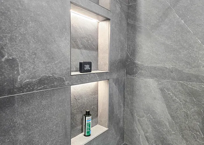 Apartamento Urban21 Luxury 2 Bedroom Tirana